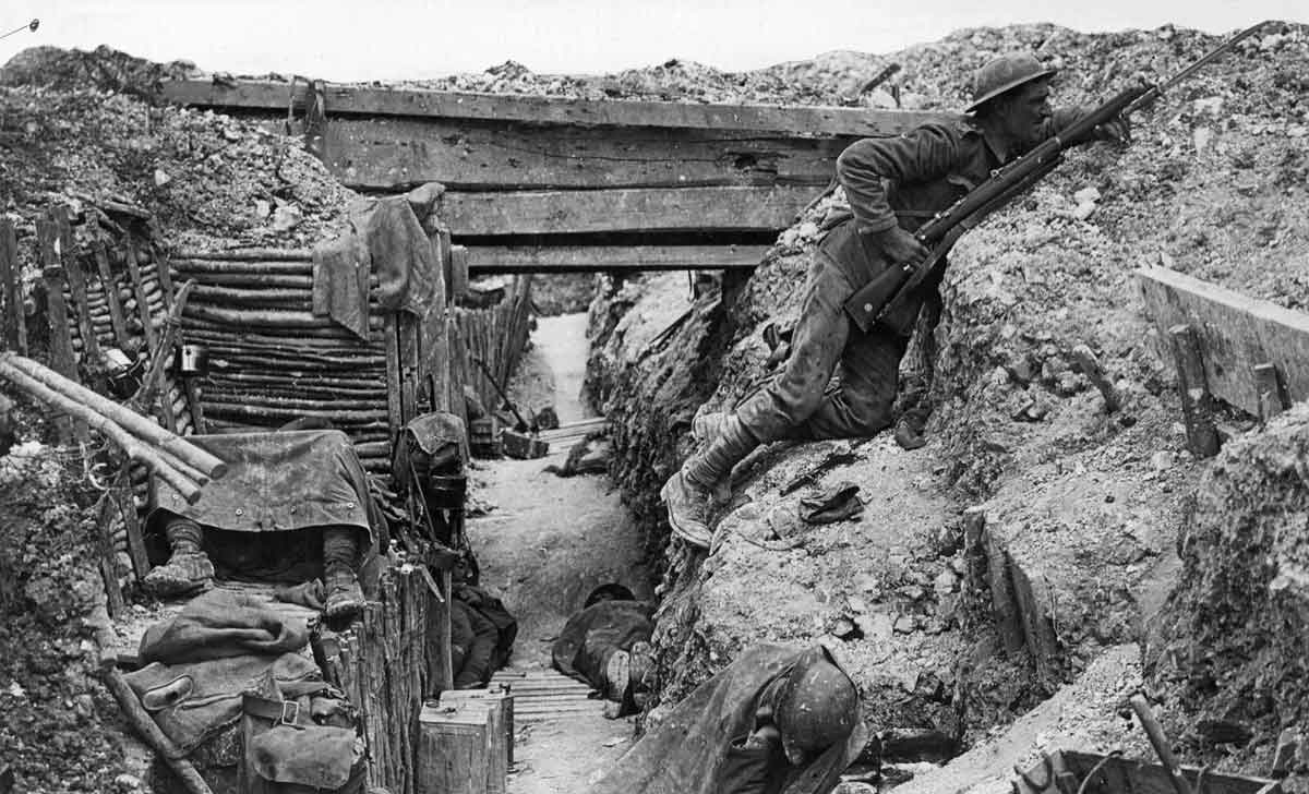 soldiers trench first world war photo