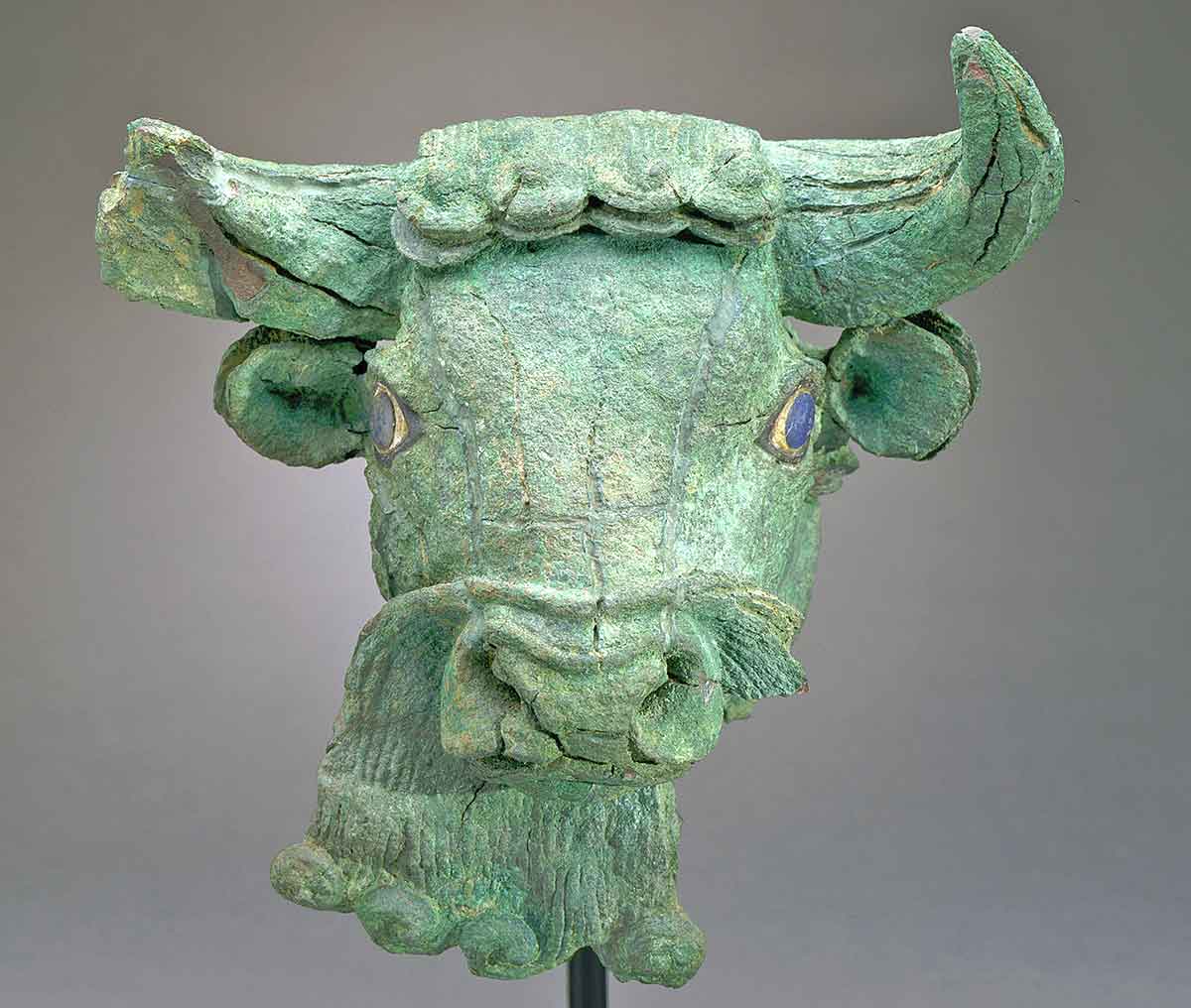 sumerian bull head