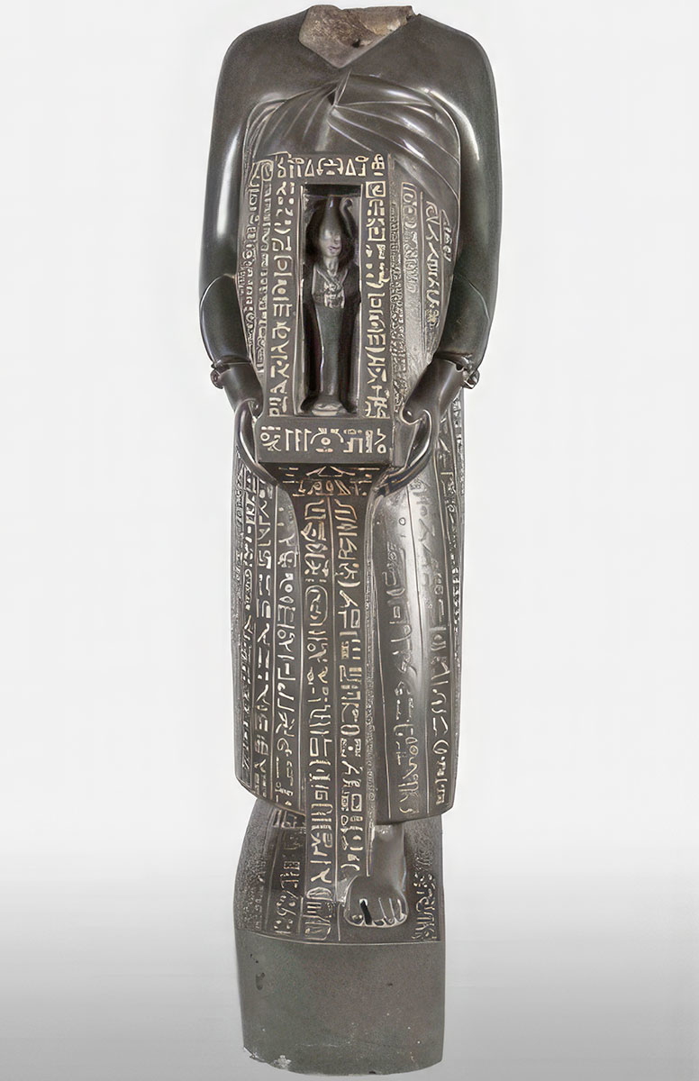 udjahorresnet votive statue vatican musuem