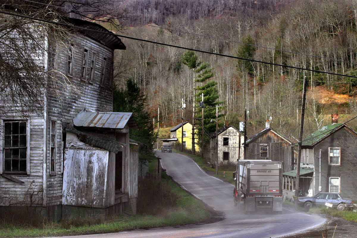 appalachian town houses