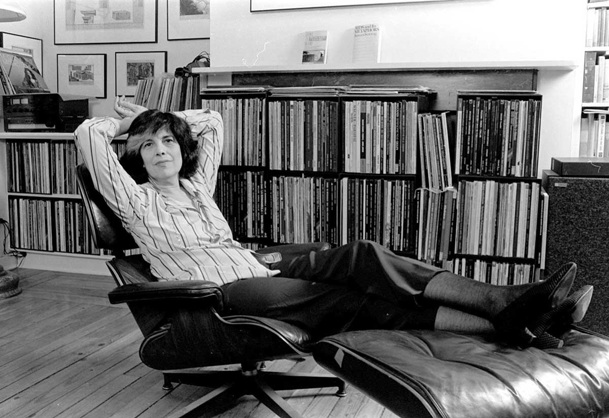eddie hausner susan sontag at home photograph