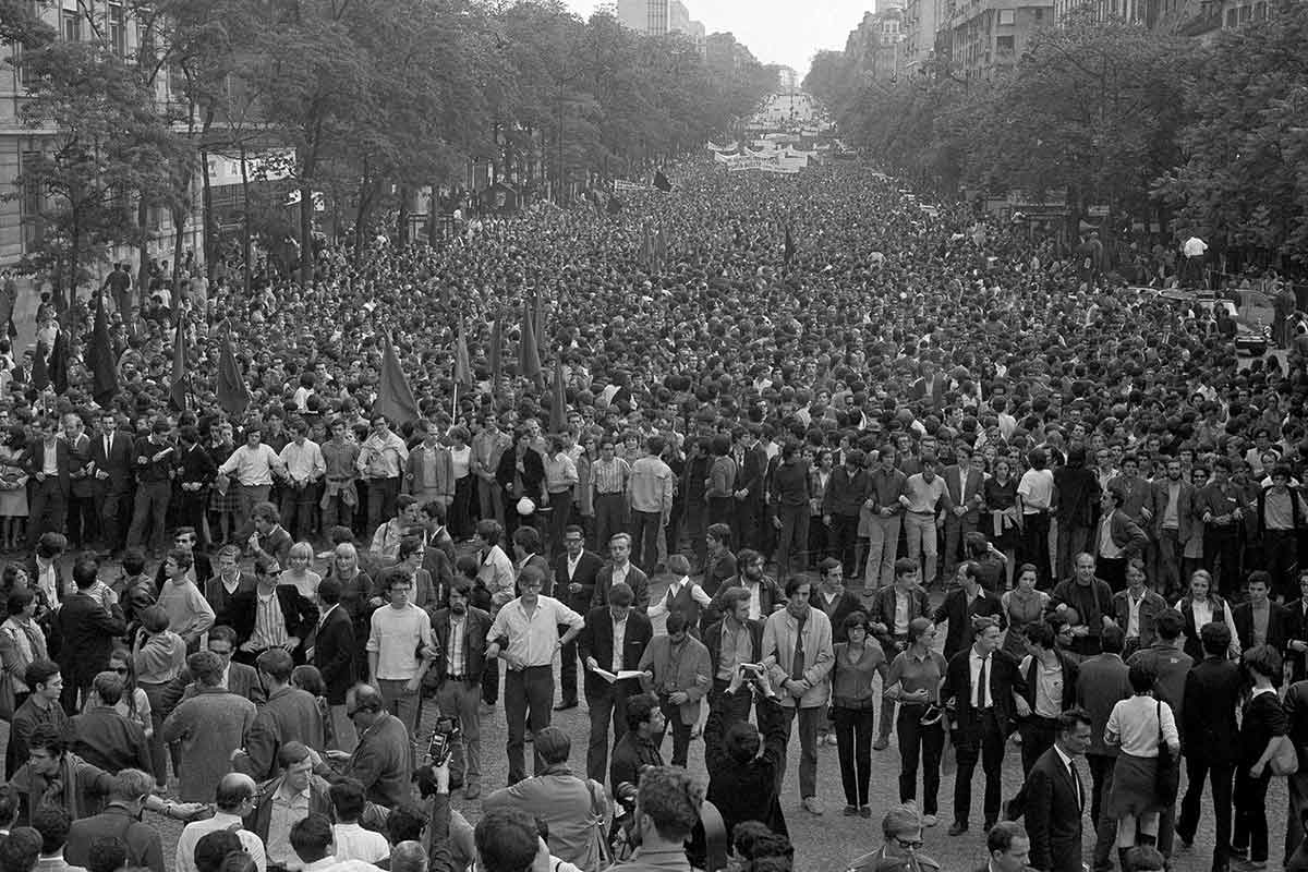 french student demonstrations 1 june photo
