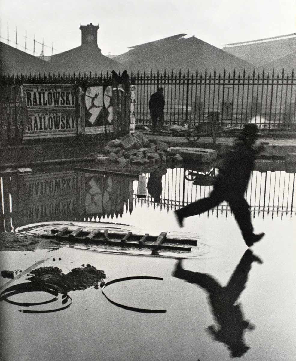 henri cartier bresson behind gare st lazare