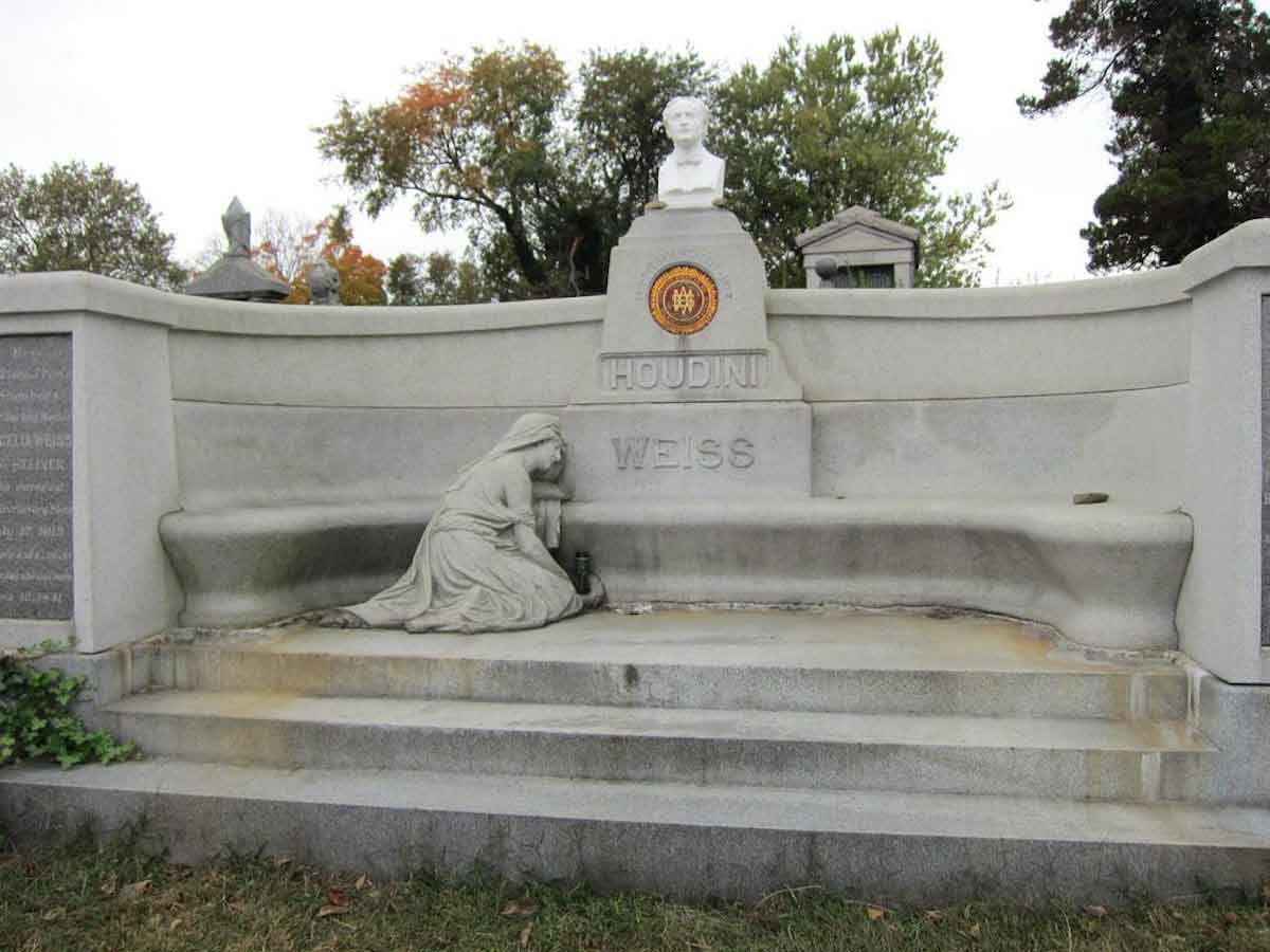 houdini grave queens nyc