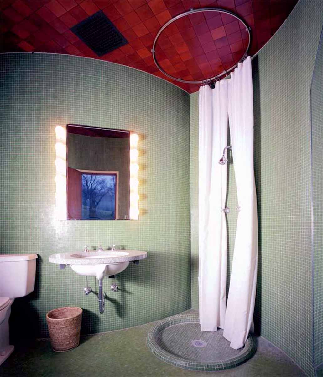 Discover Philip Johnson’s Famous Glass House