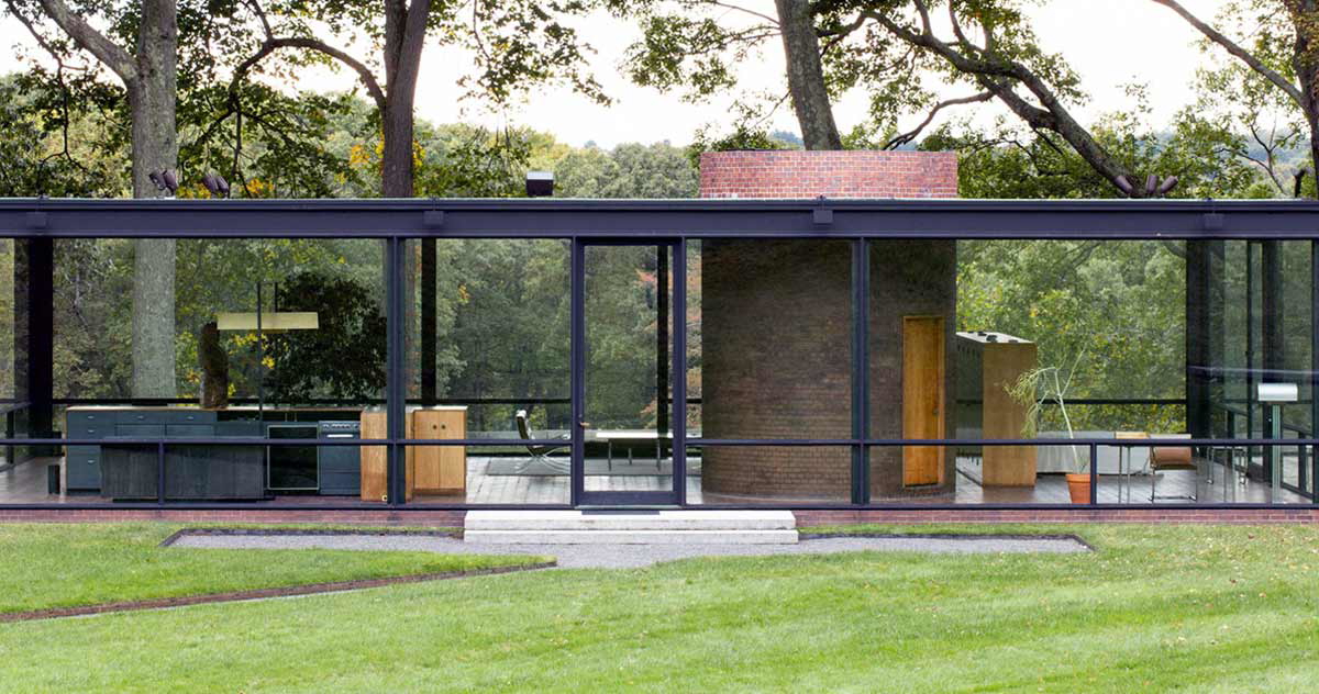 philip johnson glass house front view