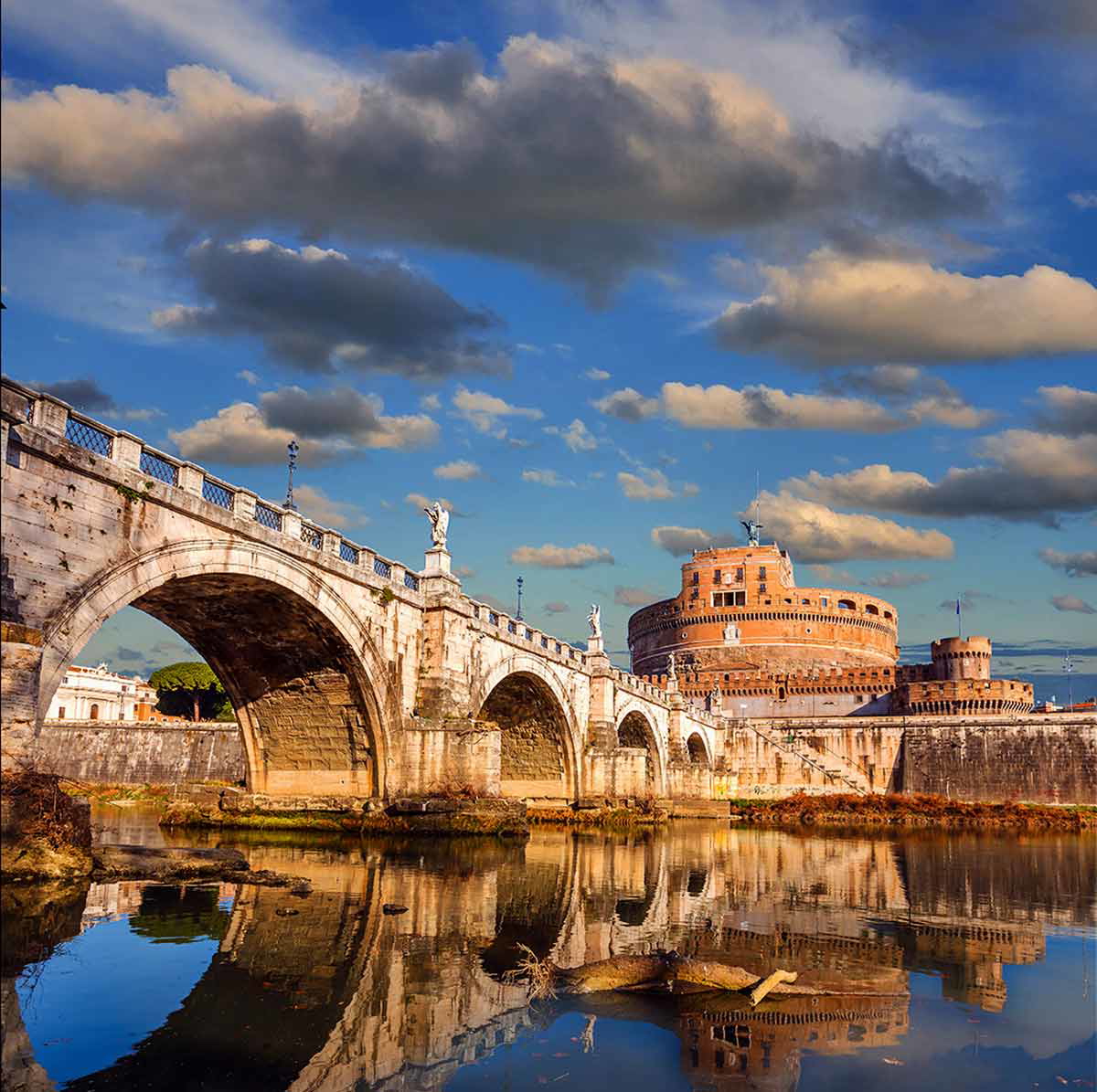 raphaella spence roma