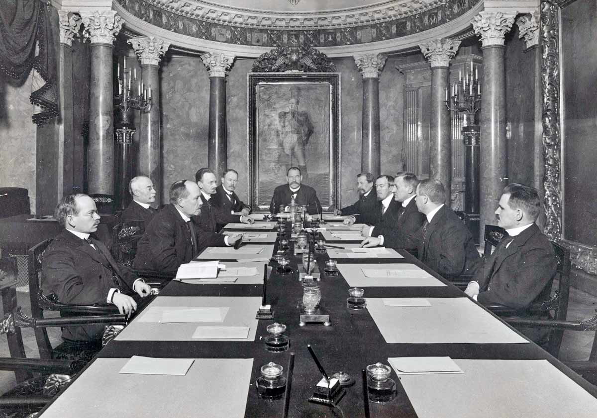 sundstrom eric finnish senate photo