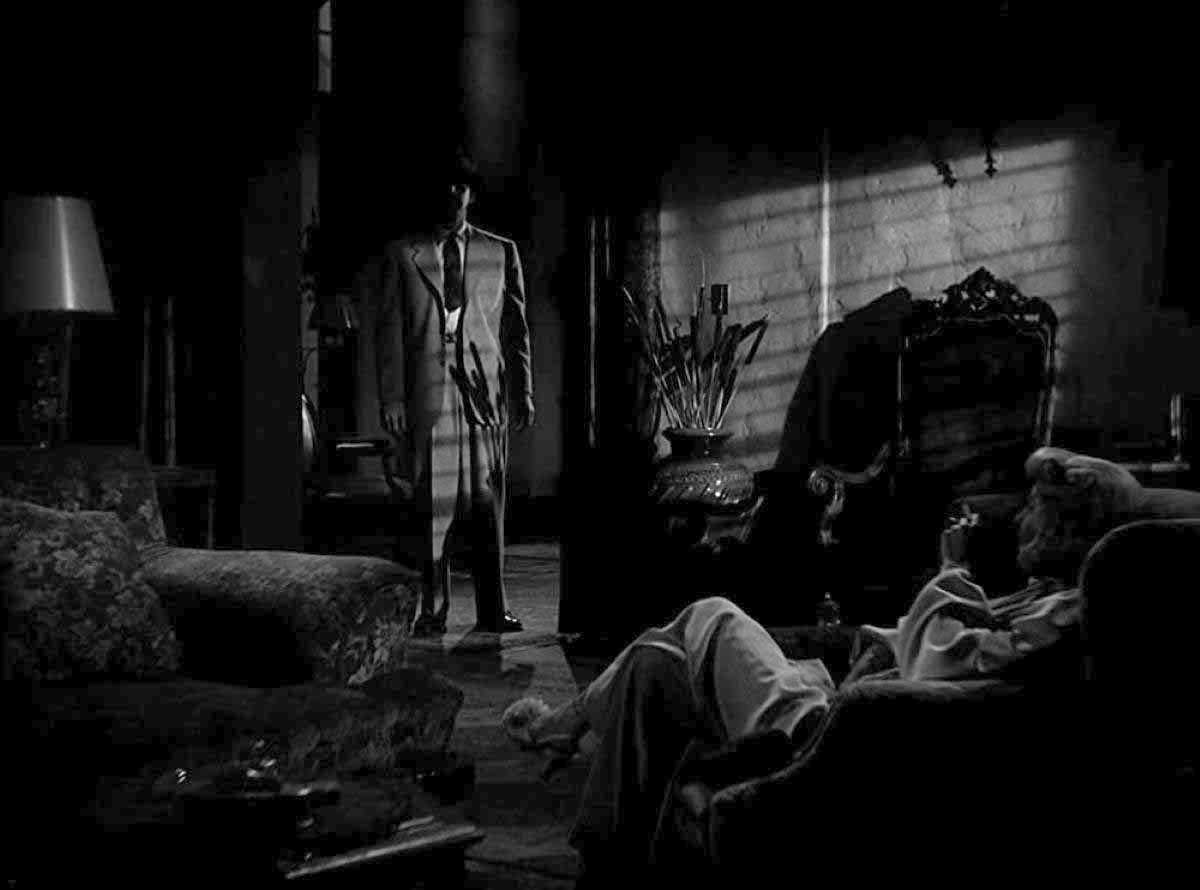 billy wilder double indemnity movie still