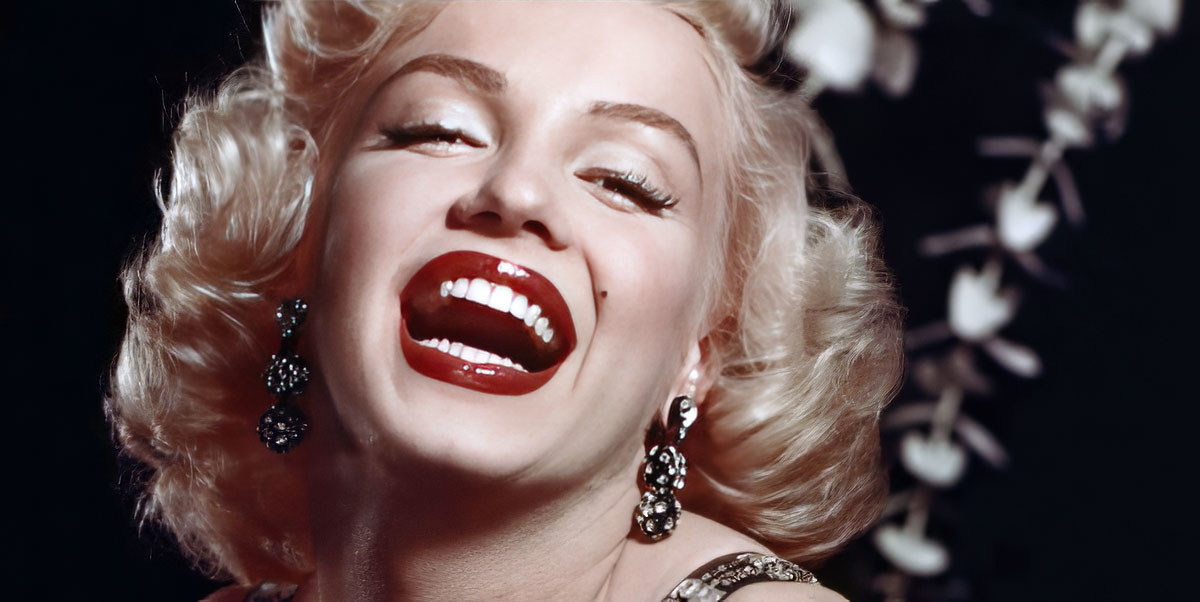 marilyn monroe poses for a portrait circa 1952.jpg