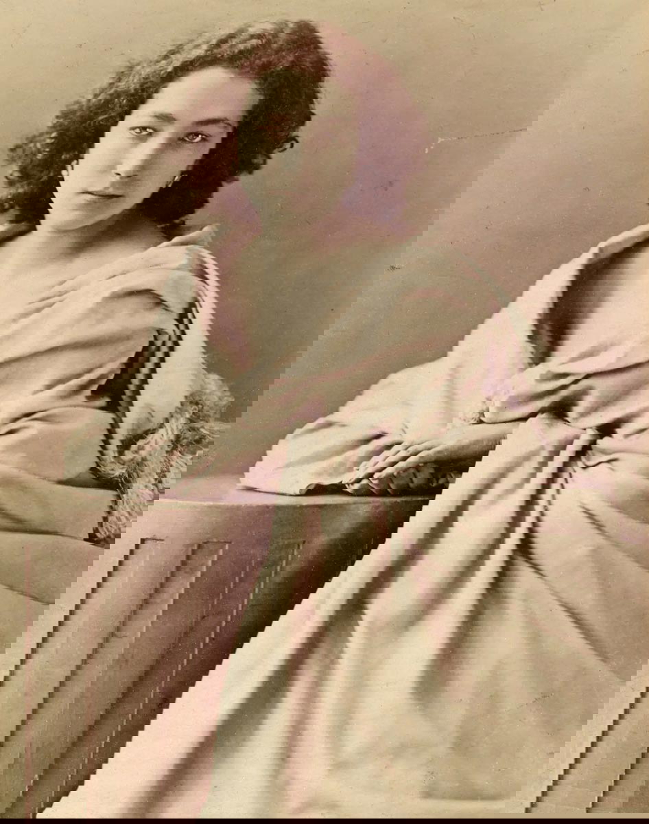 nadar portrait sarah bernhardt