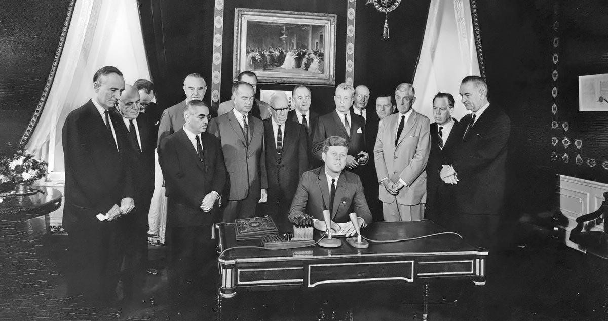 nuclear test ban treaty signing