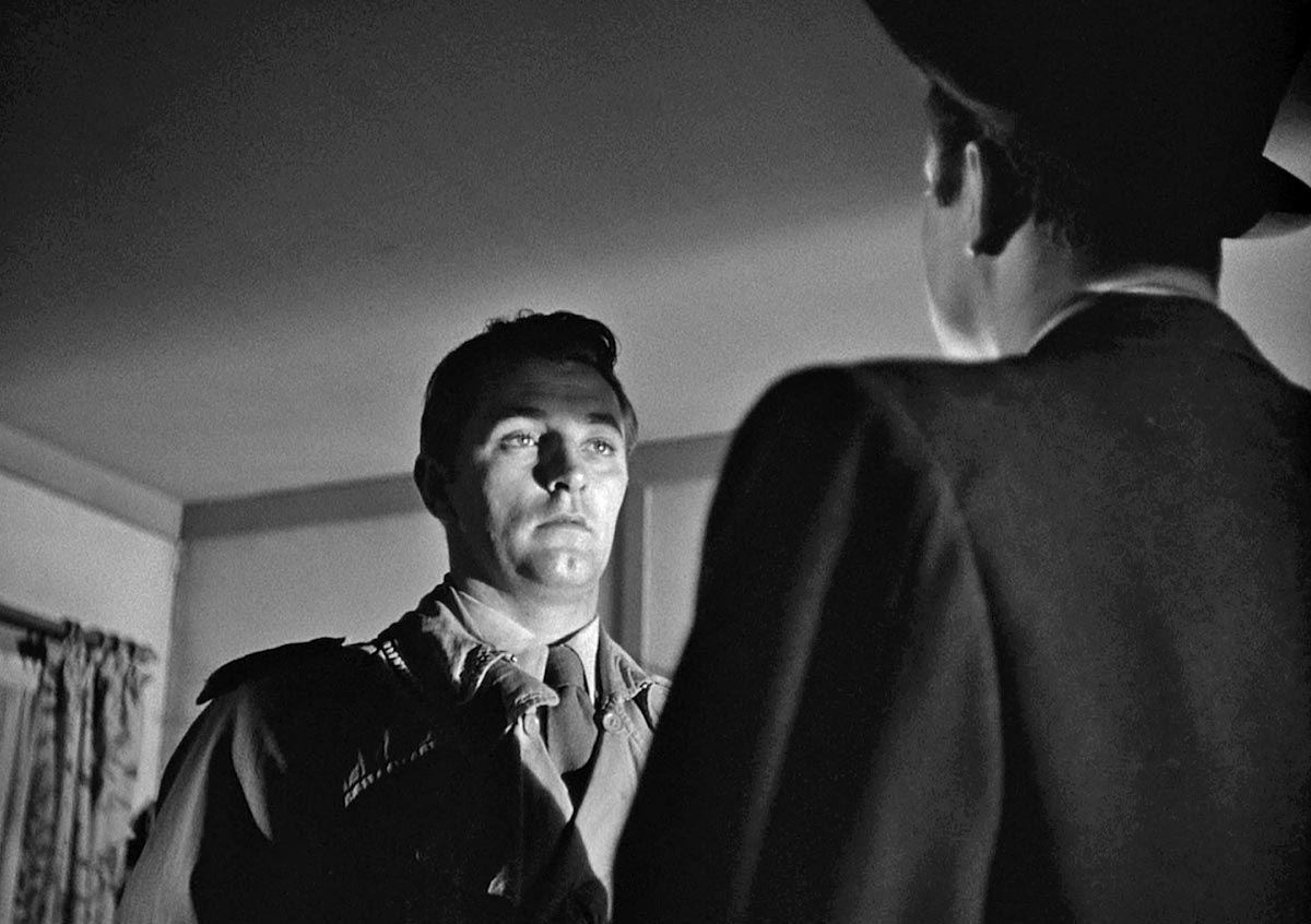 out of the past robert mitchum