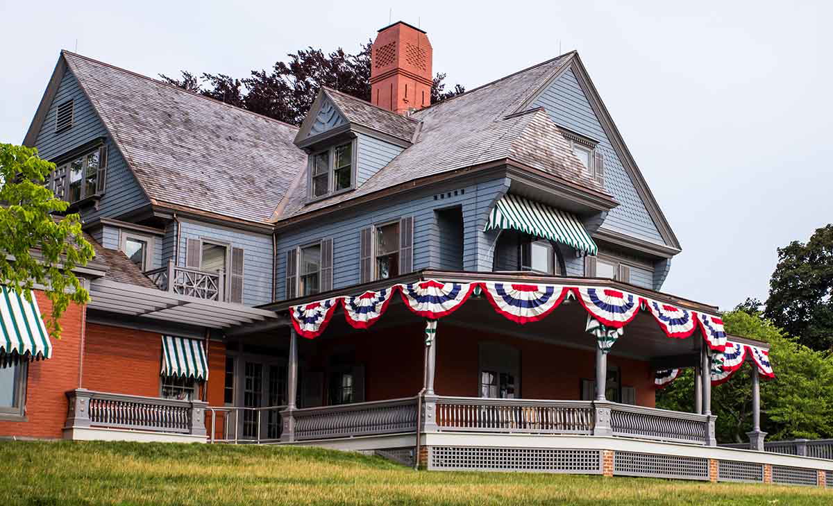 oyster bay home
