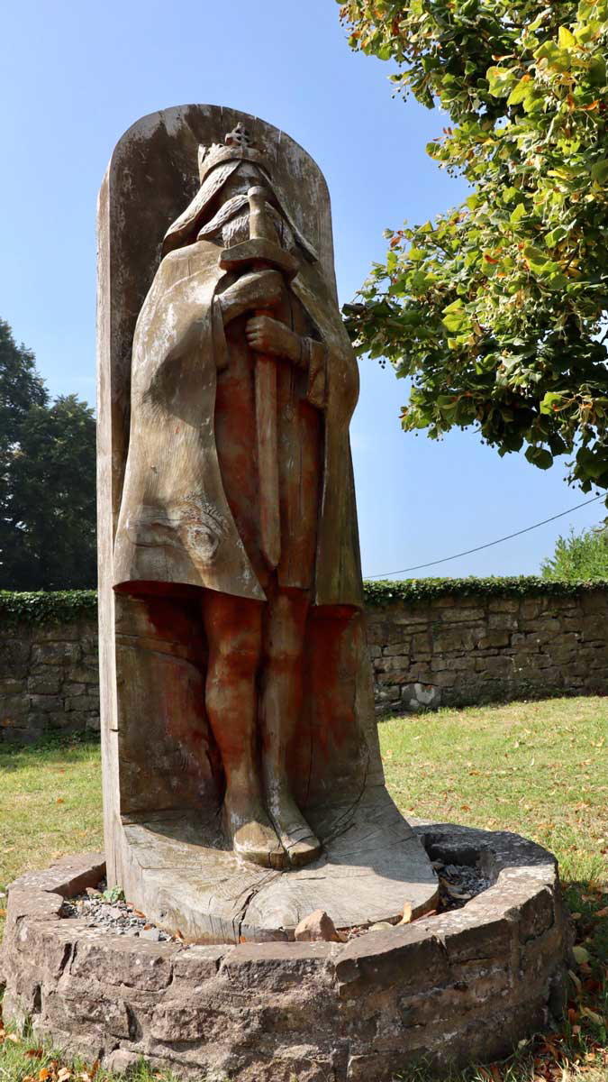sculpture-tewdrig-st-tewdrics-church