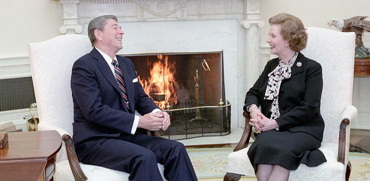 US President Ronald Reagan with Margret Thatcher in the Oval Office (1985), Source: Wikimedia Commons