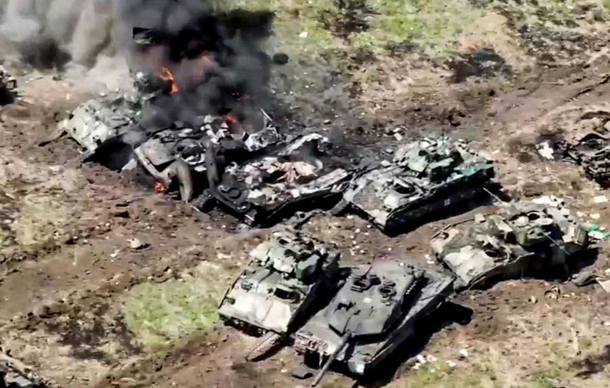 destroyed leopard 2