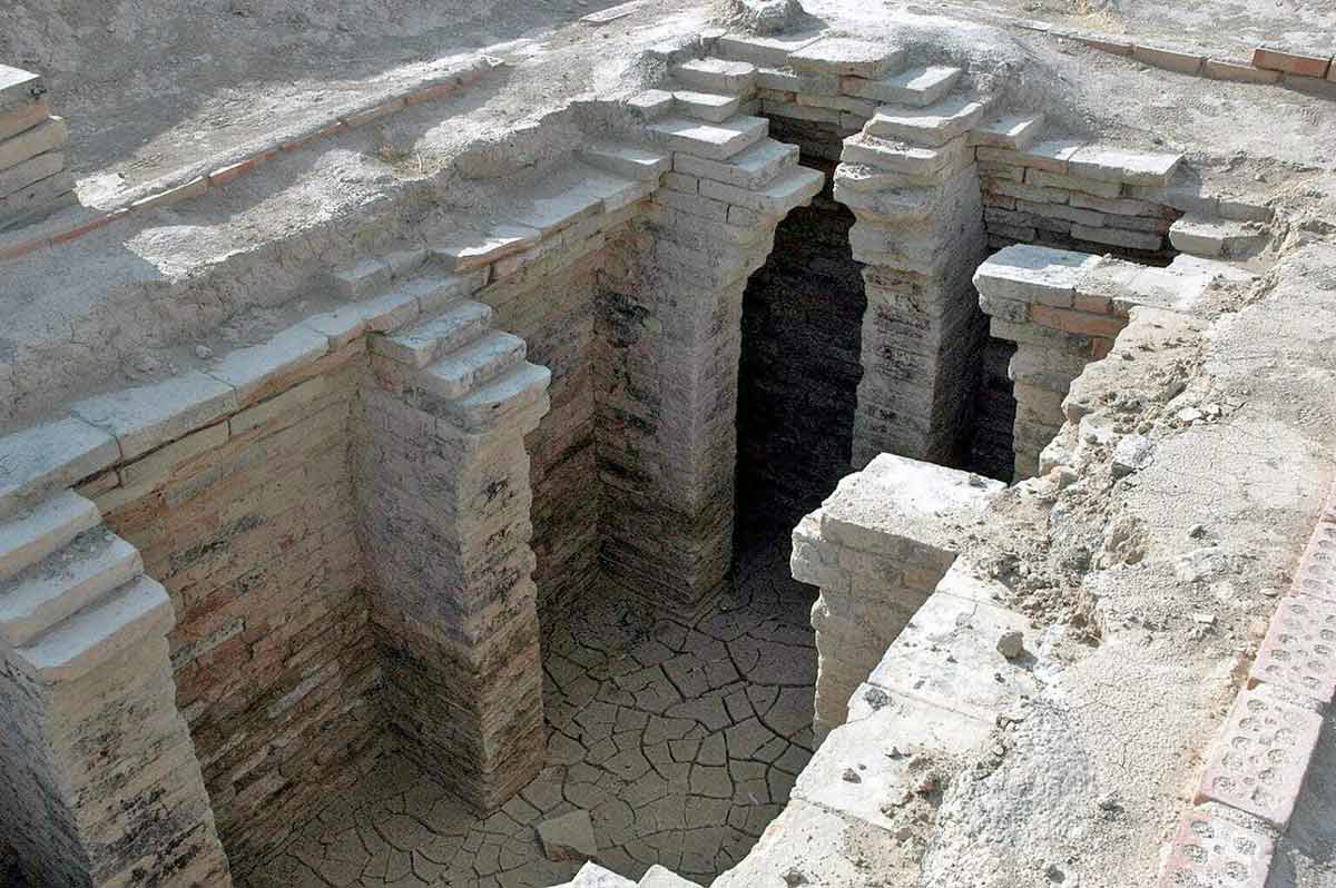 ruins mari archaeological site