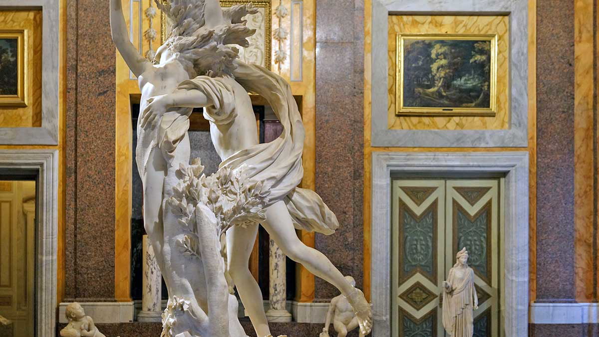 bernini apollo and daphne right side.jpg