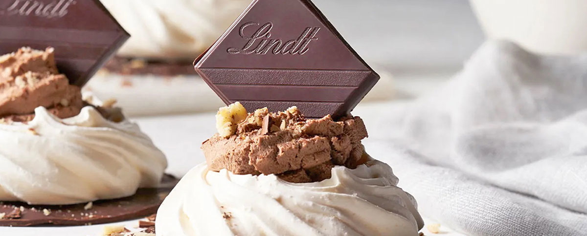 chocolate and hazelnut meringue
