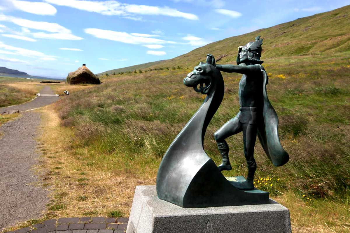 erik the red statue