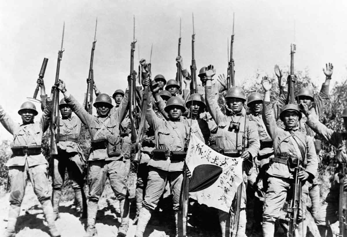 japanese troops approaching nanking