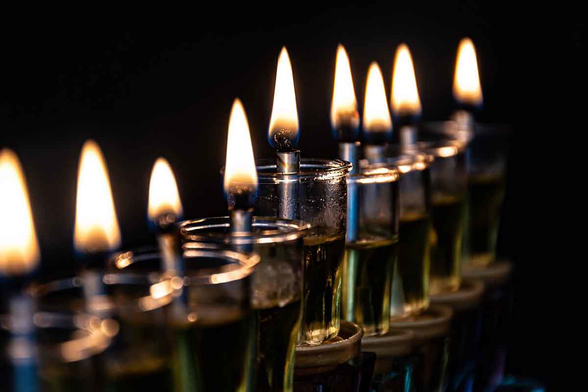 jewish menorah