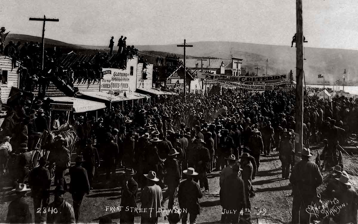 klondike gold rush dawson city