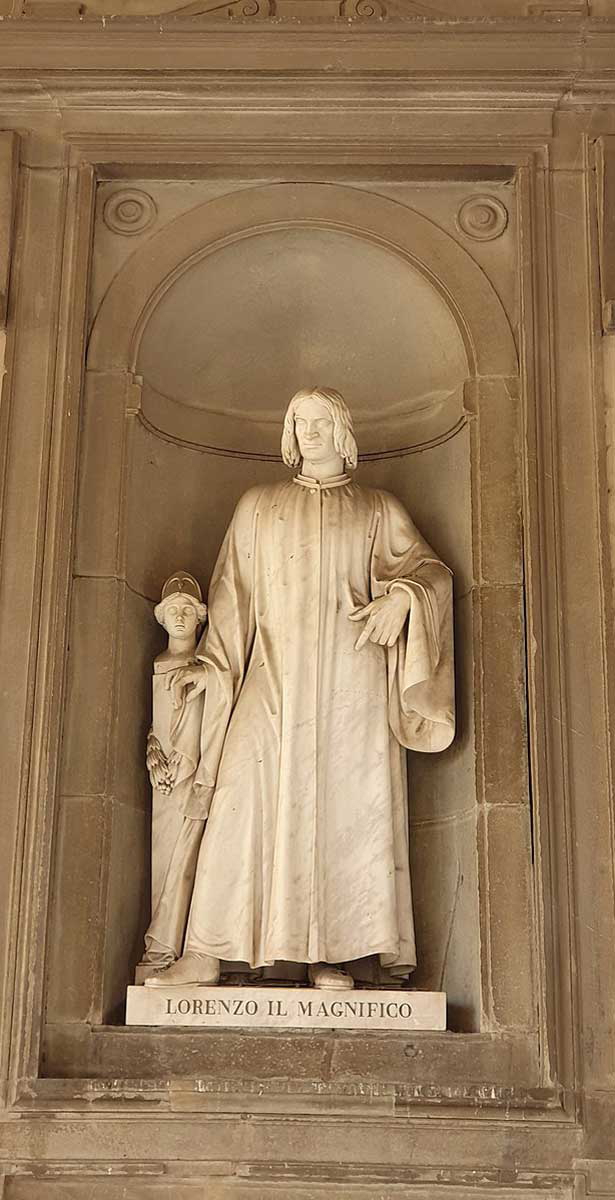lorenzo medici statue