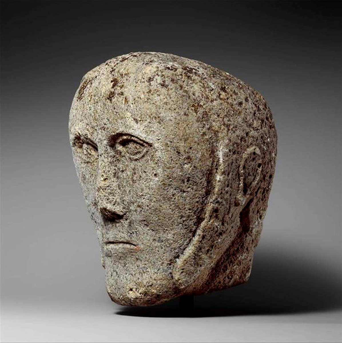 met museum celtic head