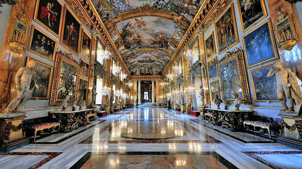 Palazzo Colonna. Source: Sailko