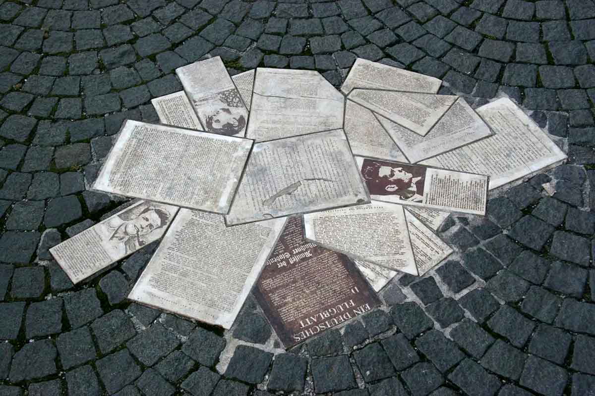 pavement memorial white rose lmu munich