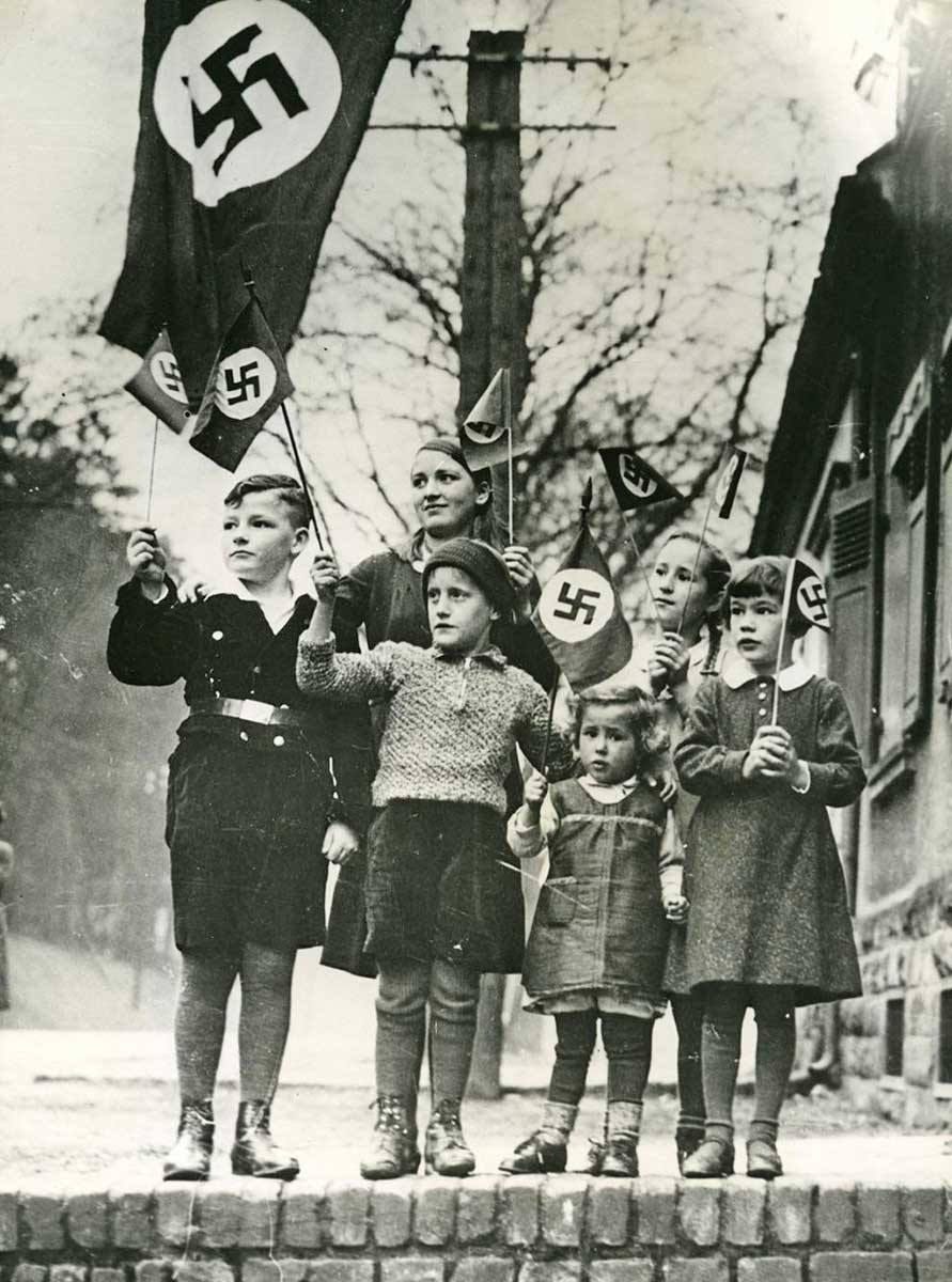 propaganda photo saar plebiscite 1935