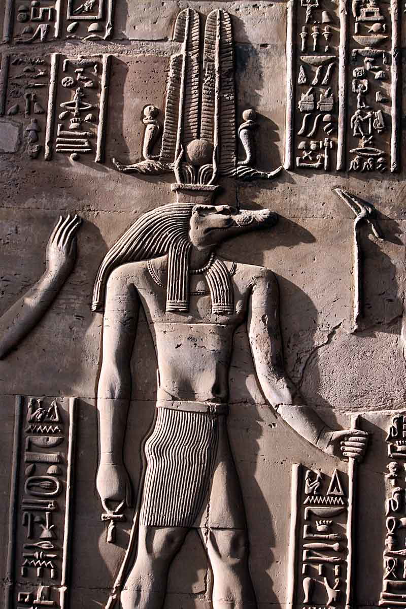 relief sobek kom ombo