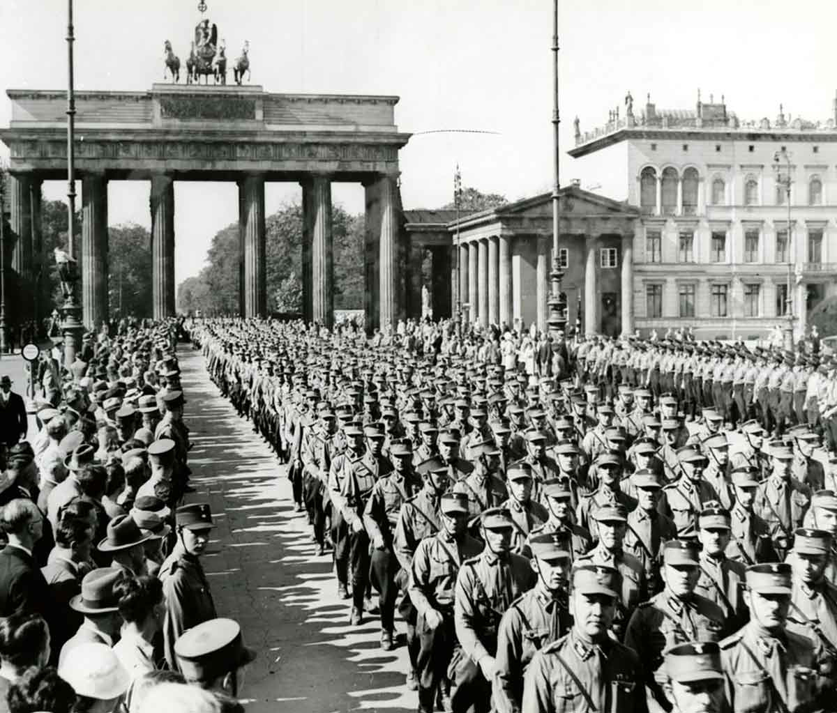 sa march brandenburger tor 1934