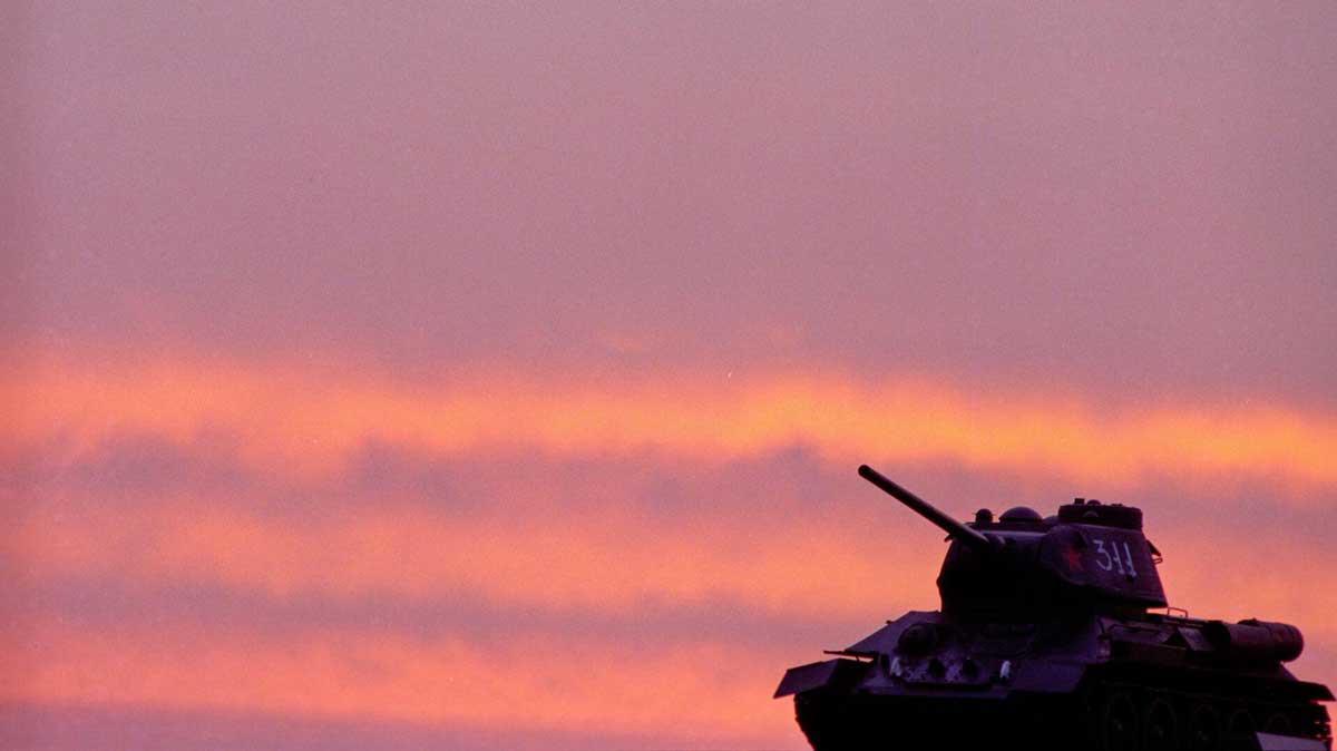 t 34 sunset romantic