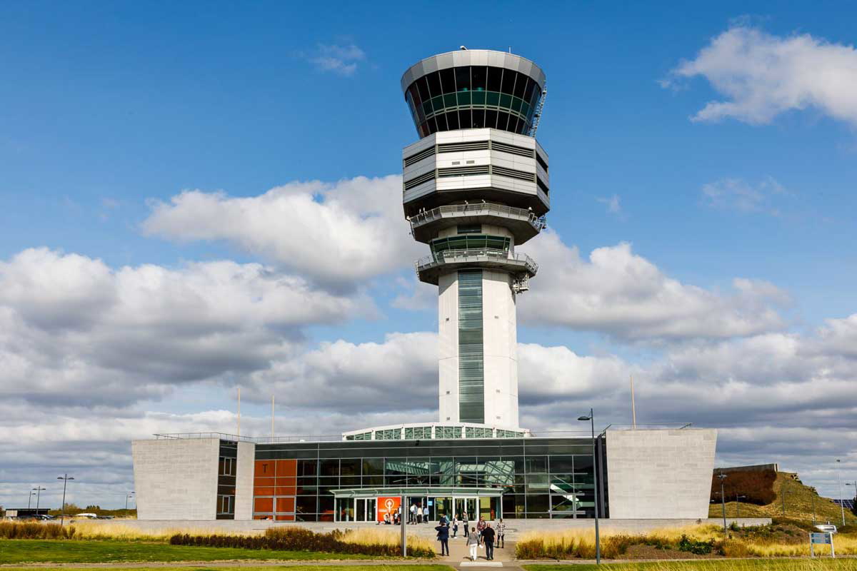 air traffic control tower