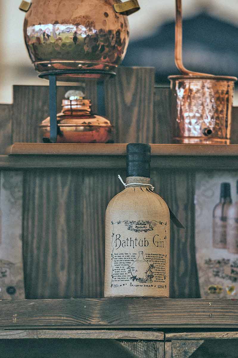 bathtub gin wallpaper