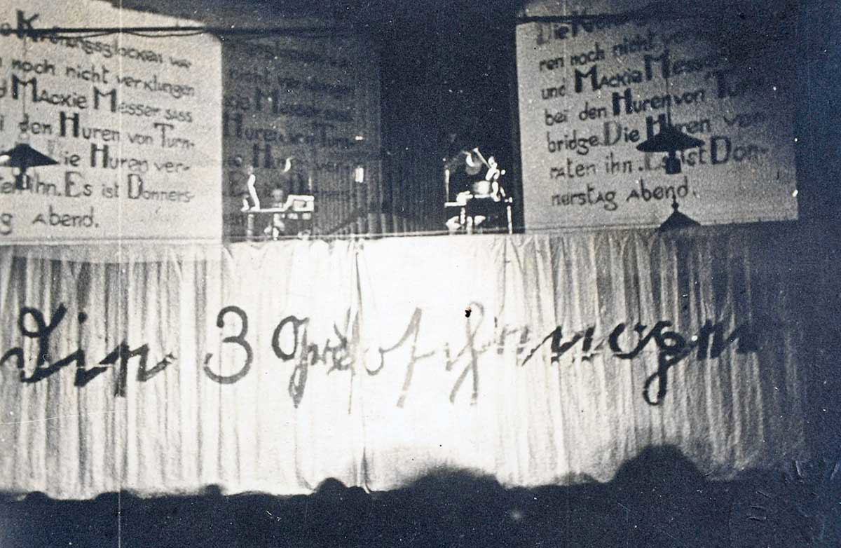dreigroschenoper szenenfoto bertolt brecht raimundtheater vienna