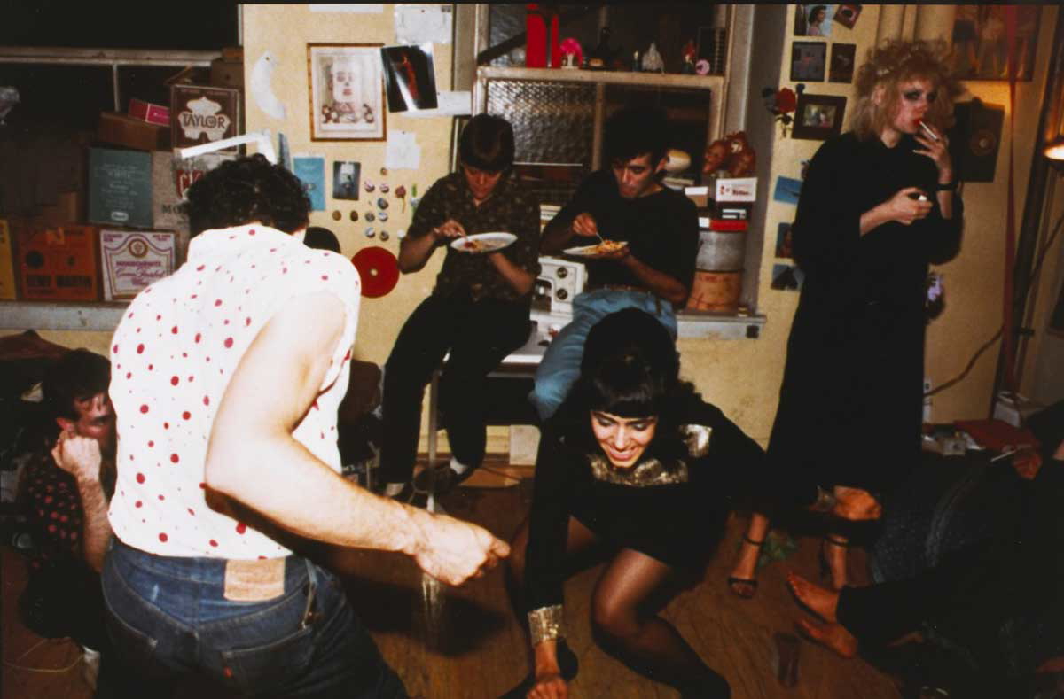 goldin twisting photo