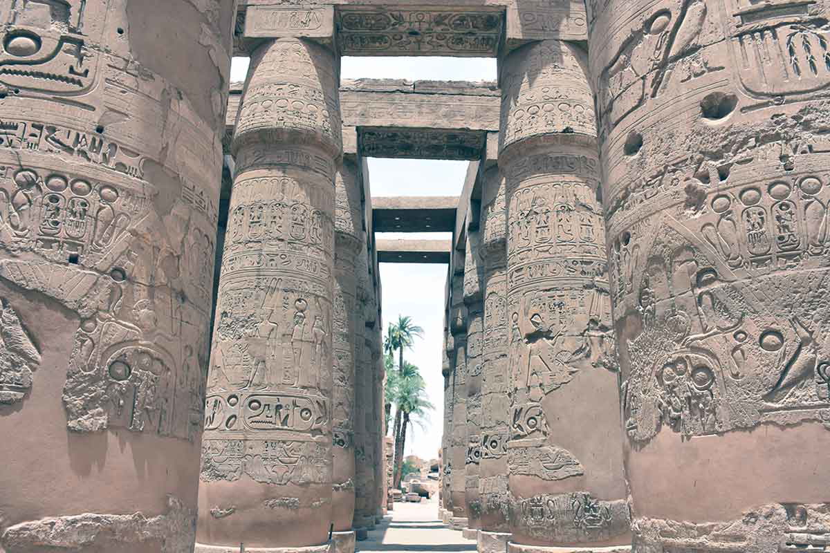 hypostyle hall temple karnak