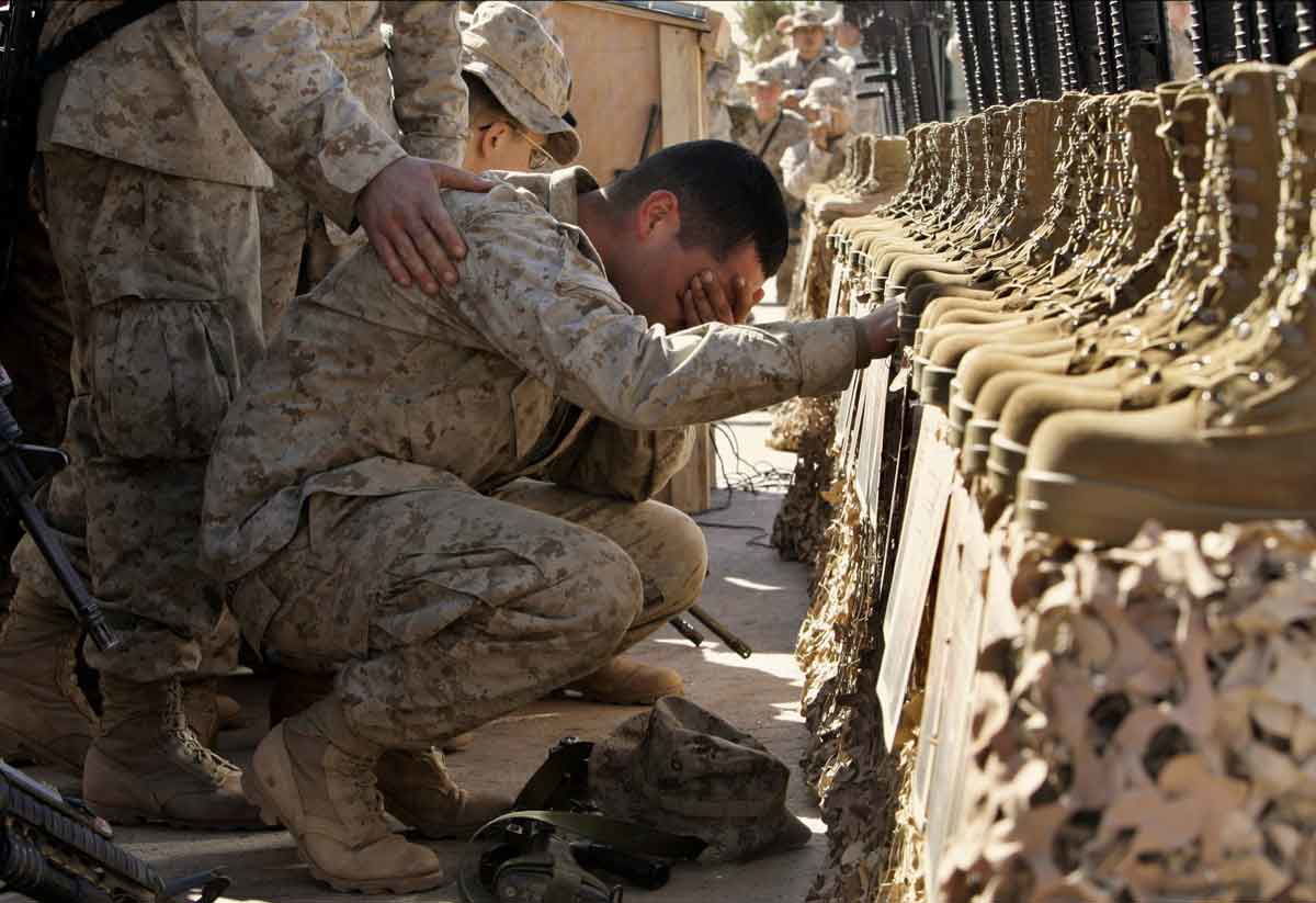 iraq soldiers boots