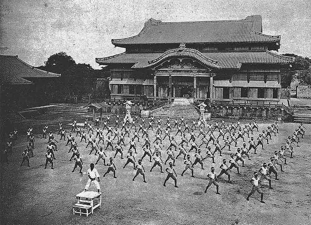 karate training shuri okinawa japanese martial arts