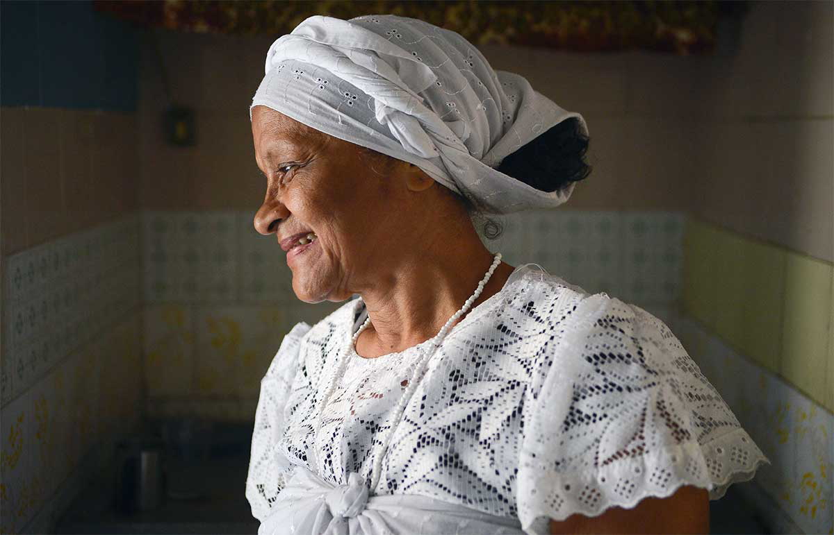 maria guia medium umbanda woman spiritism