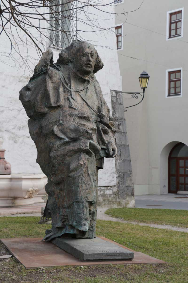 paracelsus statue hallein commemorative