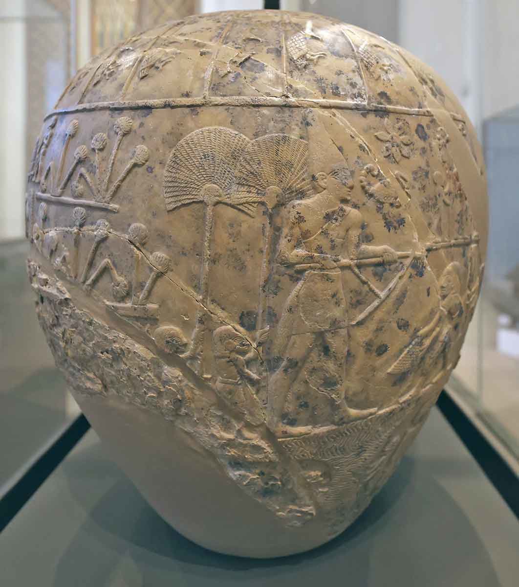 scorpion macehead detail