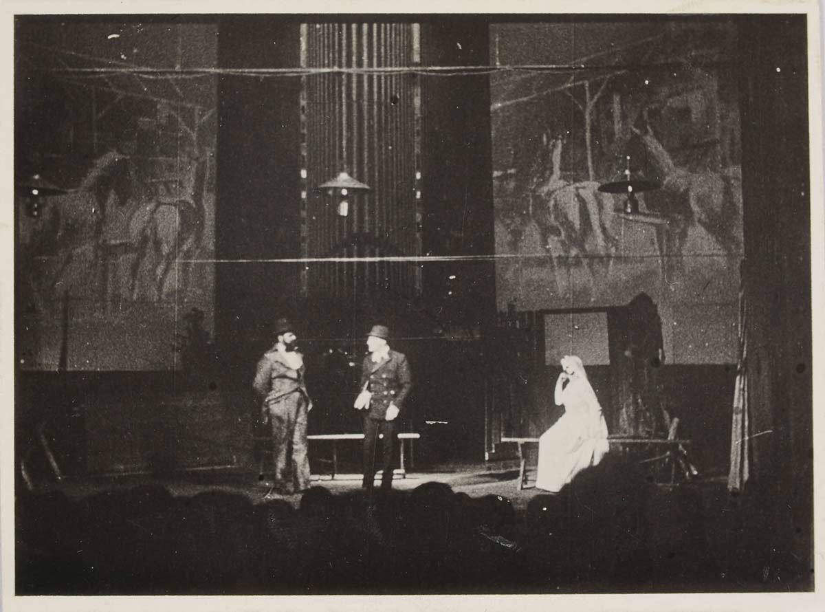 three penny opera bertolt brecht theater schiffbauerdamm