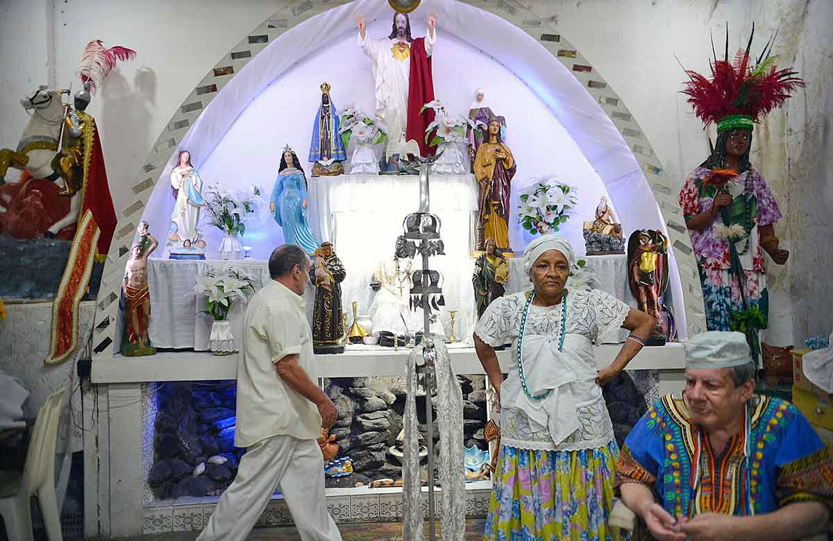 umbanda altar brazilian religion eclectic worship