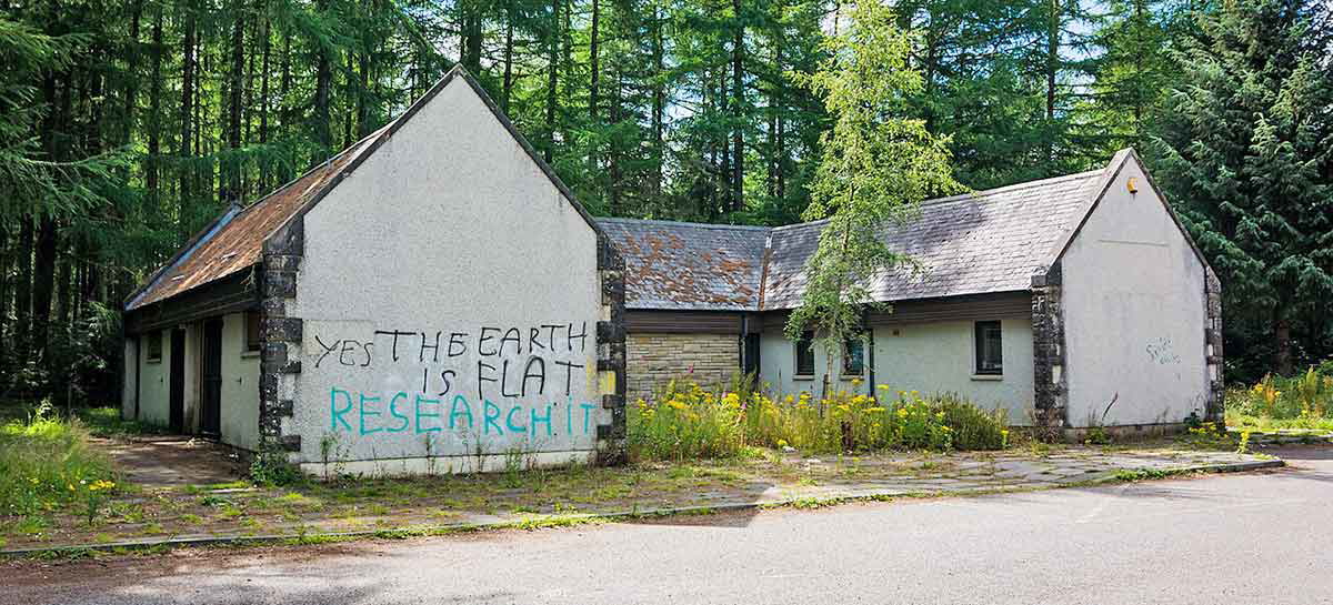 Flat Earth Graffiti, 2018, Source: Wikimedia Commons