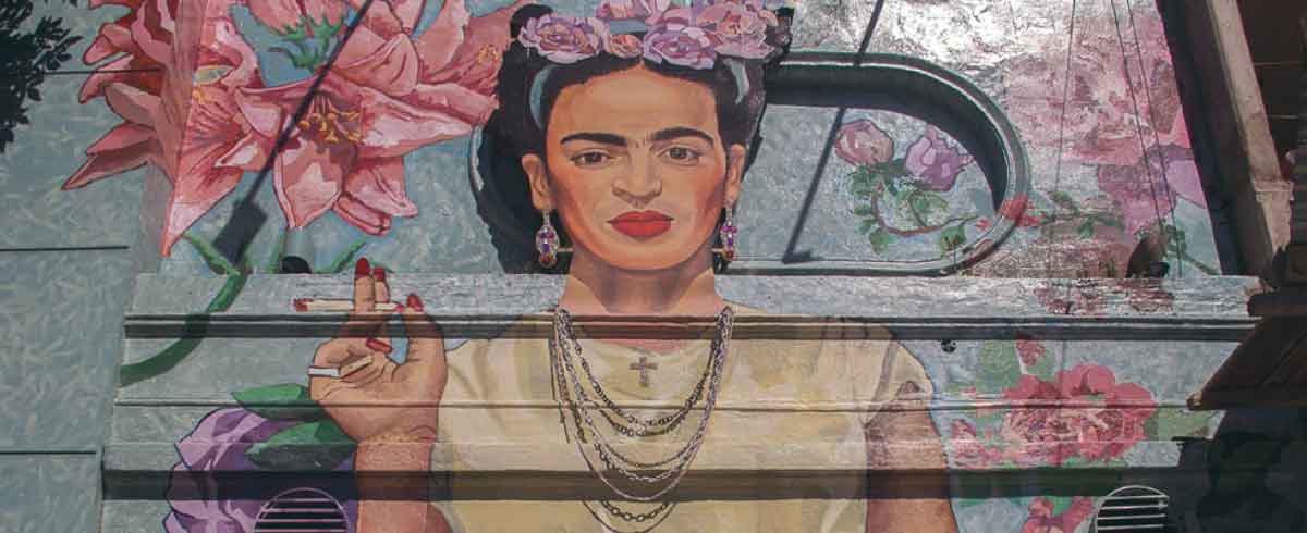 frida kahlo street art